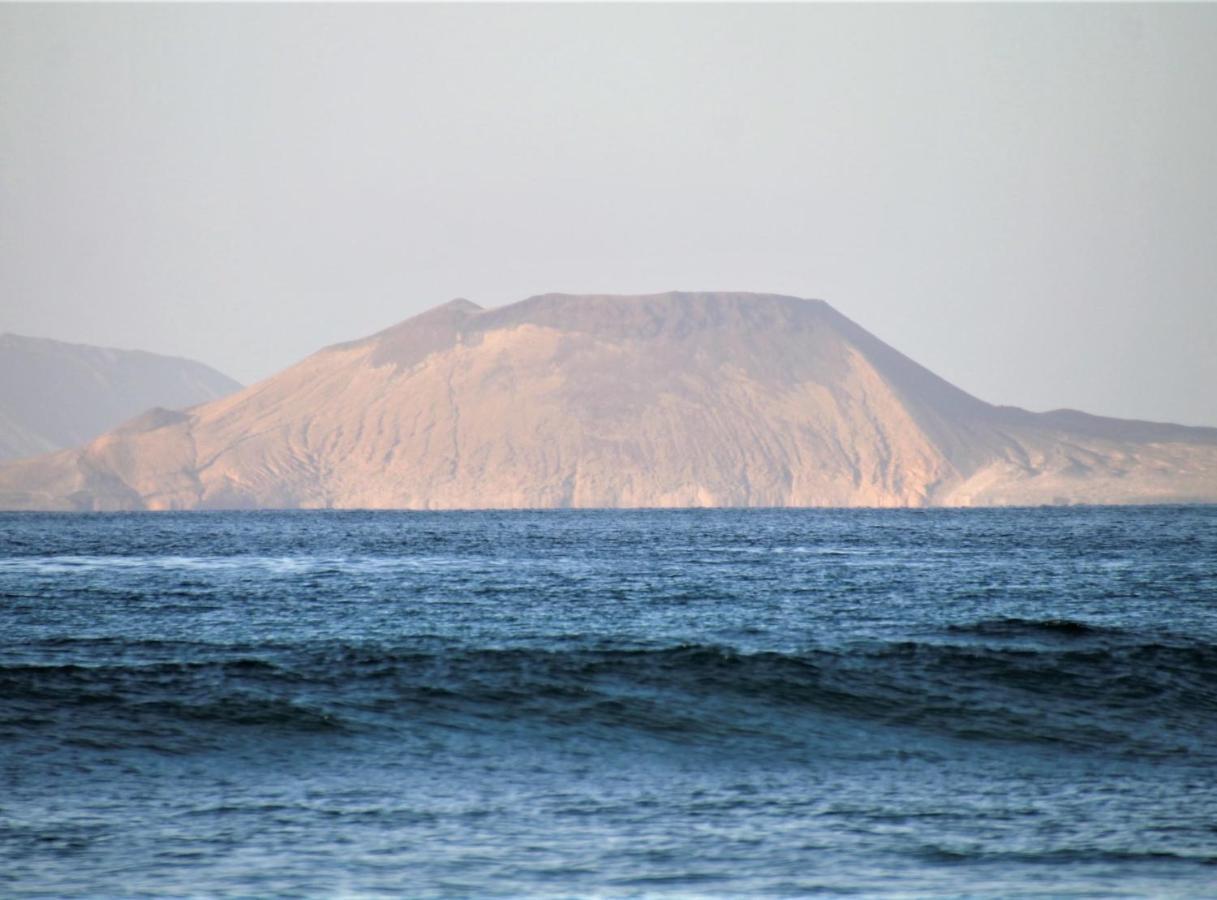 Canaryislandshost L Famara Surfer מראה חיצוני תמונה
